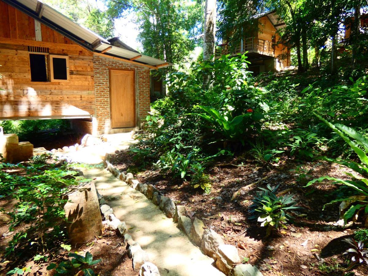Santi Garden Bungalows Iboih ภายนอก รูปภาพ