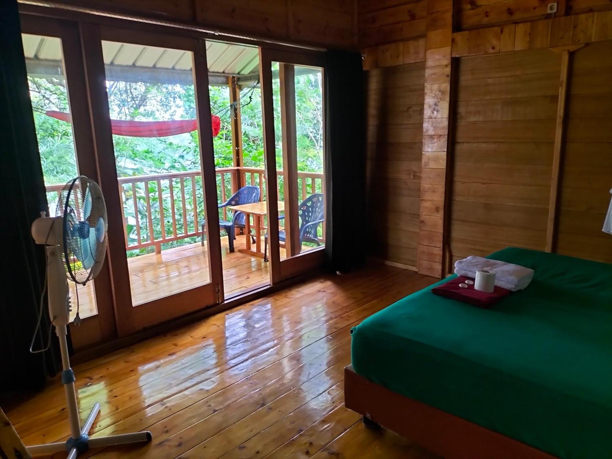 Santi Garden Bungalows Iboih ภายนอก รูปภาพ