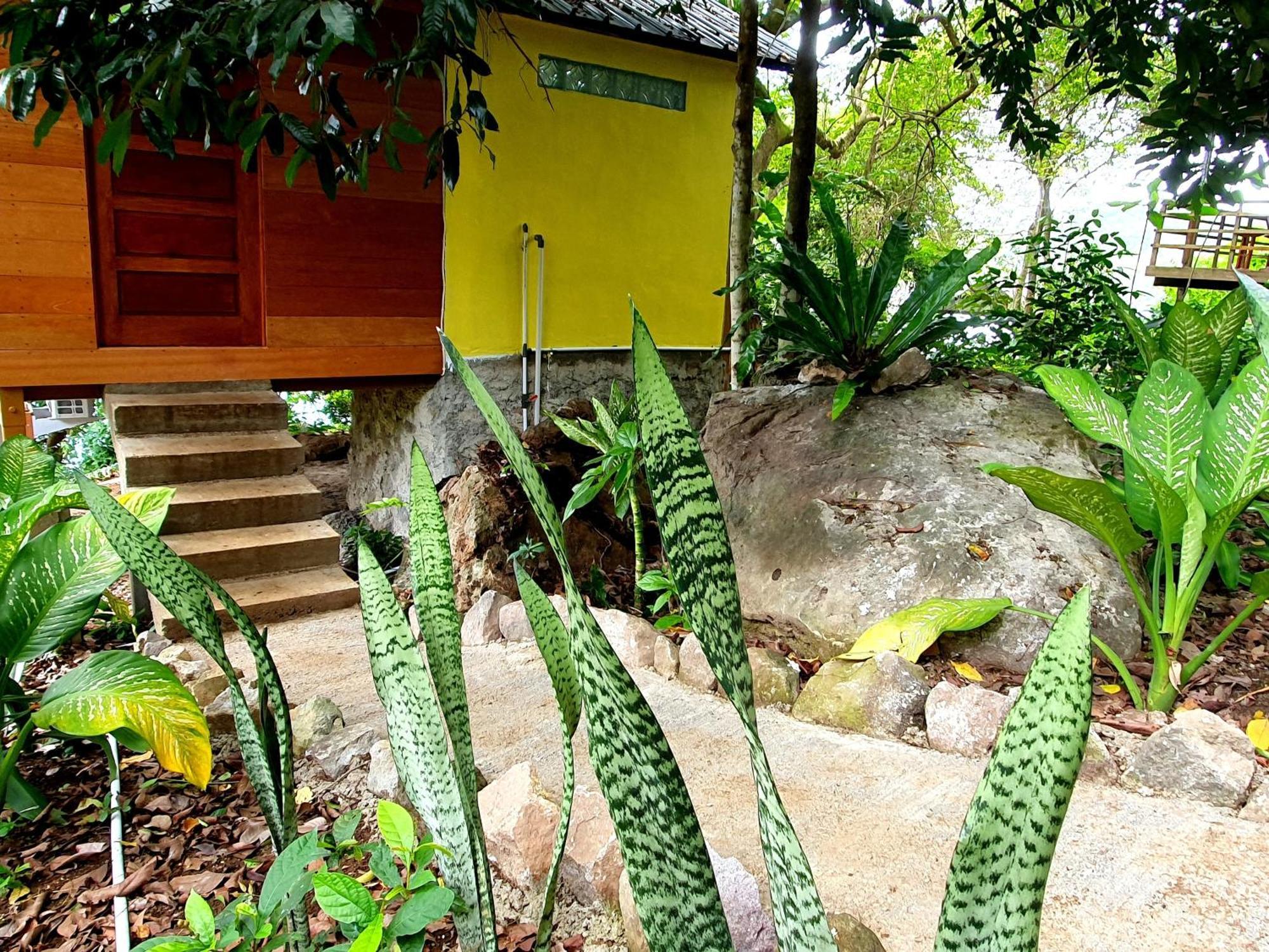 Santi Garden Bungalows Iboih ภายนอก รูปภาพ
