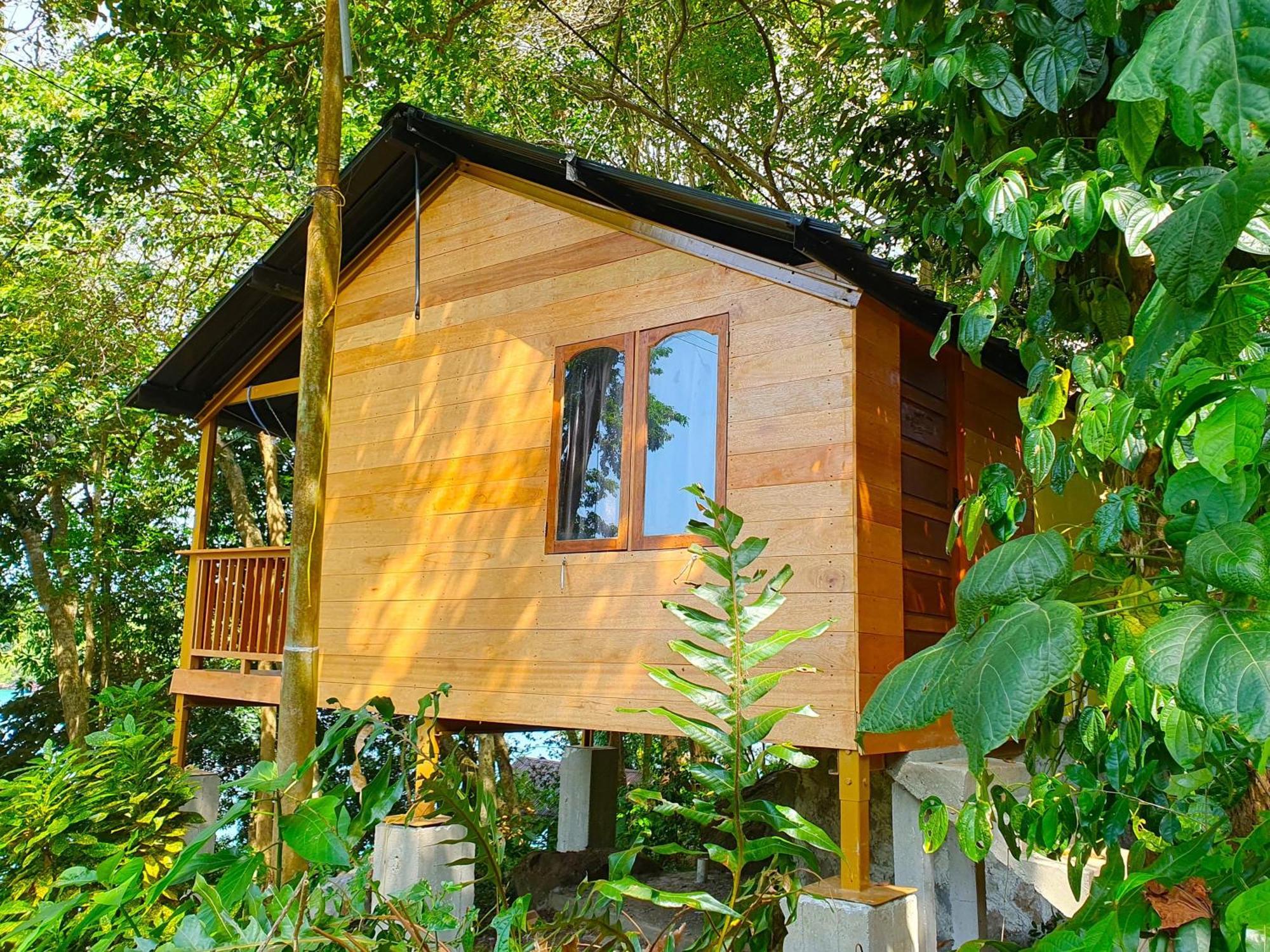 Santi Garden Bungalows Iboih ภายนอก รูปภาพ