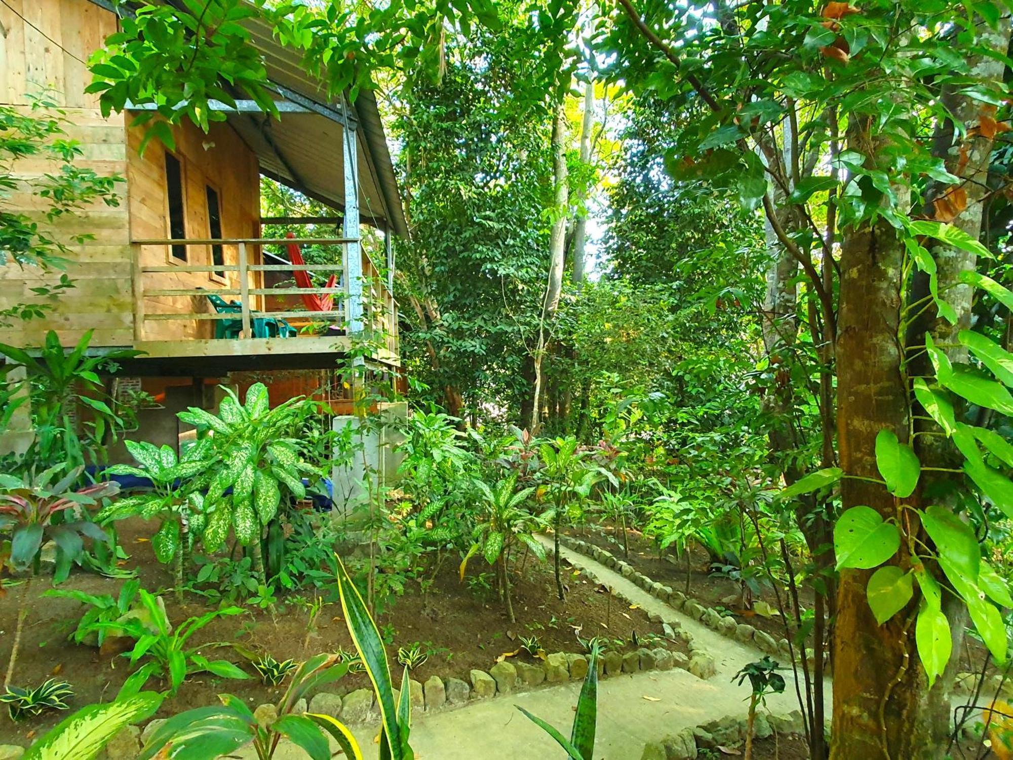 Santi Garden Bungalows Iboih ภายนอก รูปภาพ